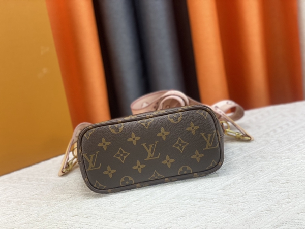 ルイヴィトンバッグ素材ディテール